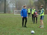 Training S.K.N.W.K. JO16-1 van zaterdag 18 december 2021 (54/77)